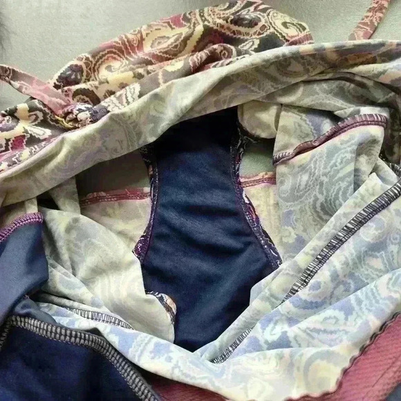 Lands' End Women's One Piece Pink Paisley Swimsuit 50s Style Size 12 - Picture 8 of 10